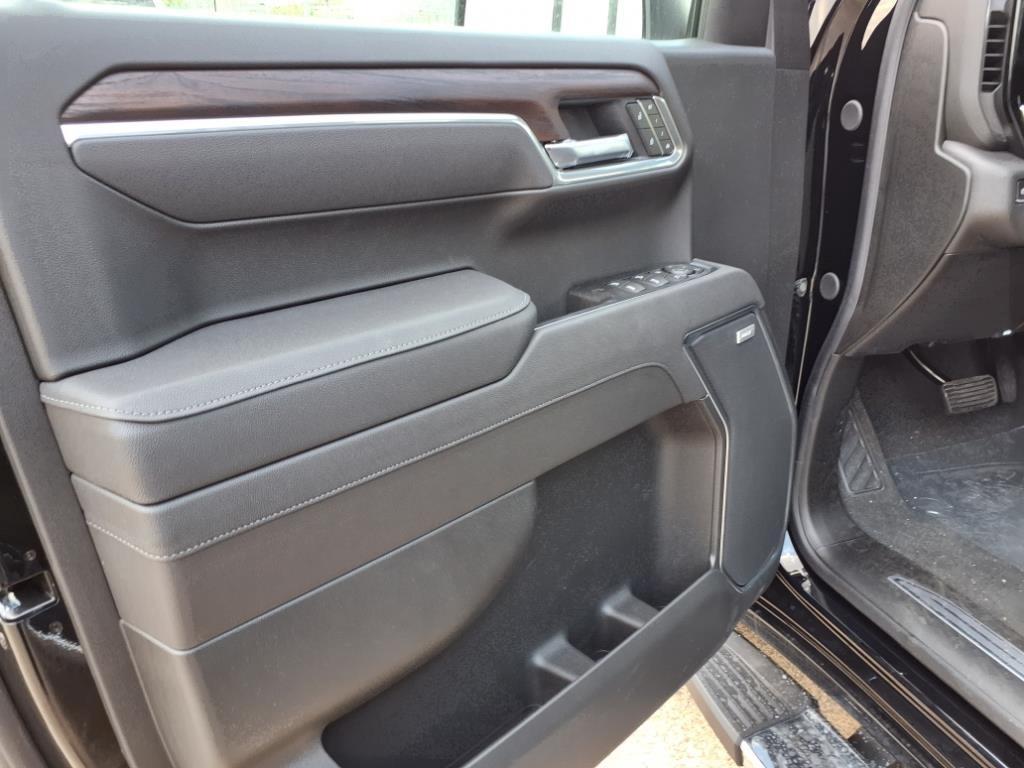 new 2025 GMC Sierra 1500 car, priced at $57,315