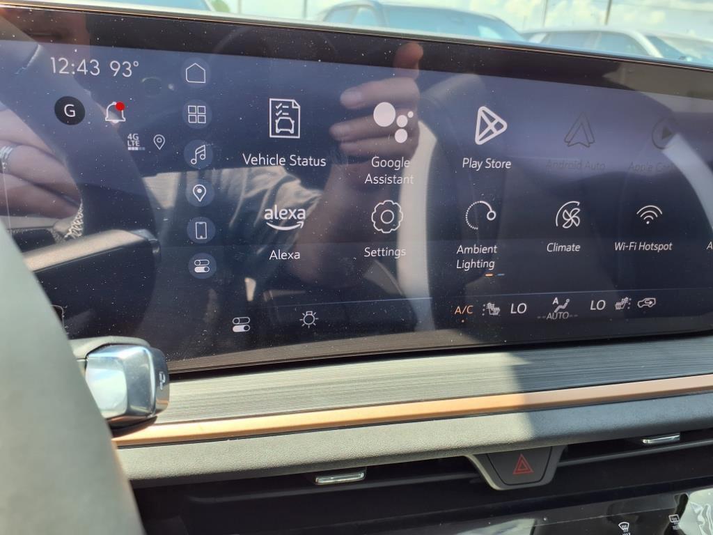 new 2025 Buick Envision car, priced at $41,235