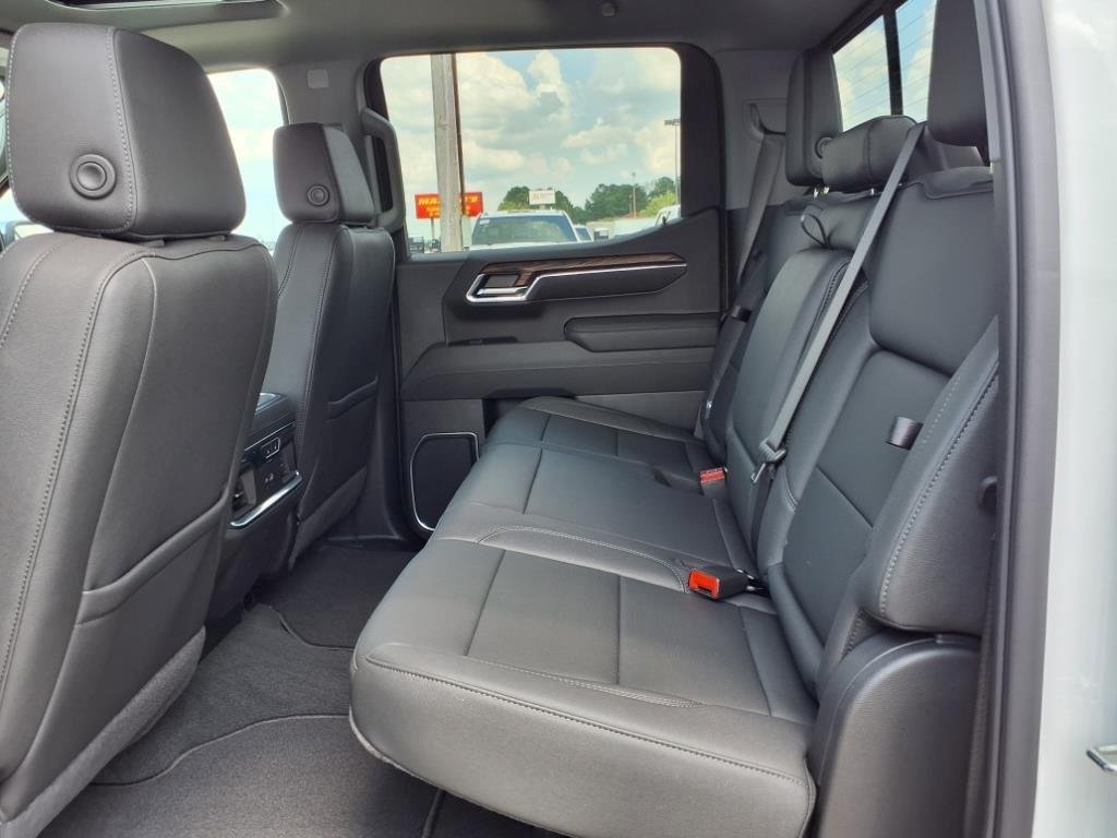 new 2025 GMC Sierra 1500 car, priced at $55,775