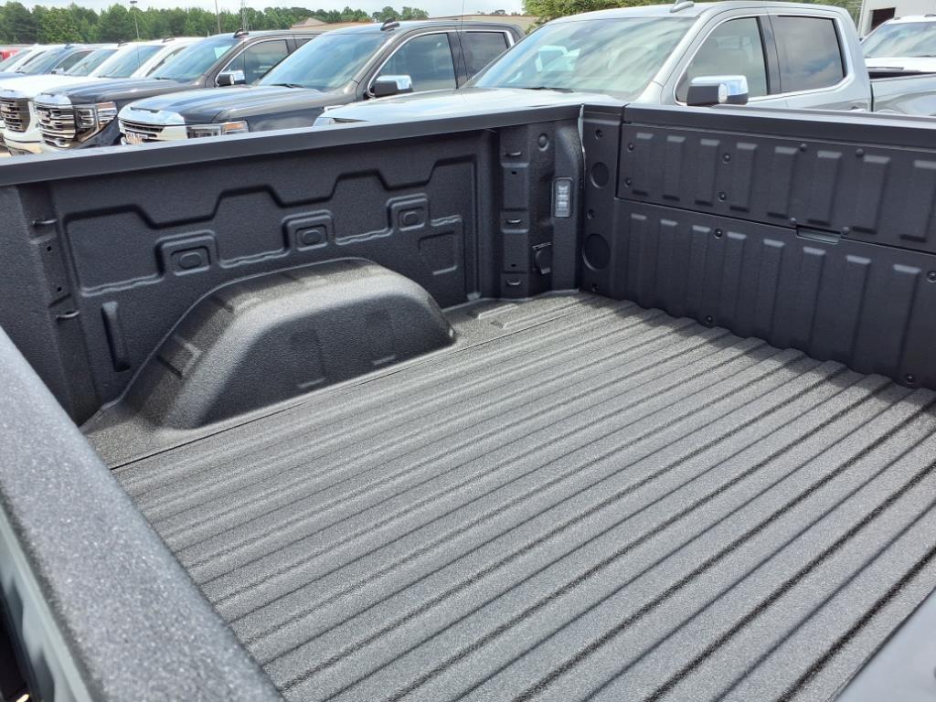 new 2025 GMC Sierra 1500 car, priced at $55,775