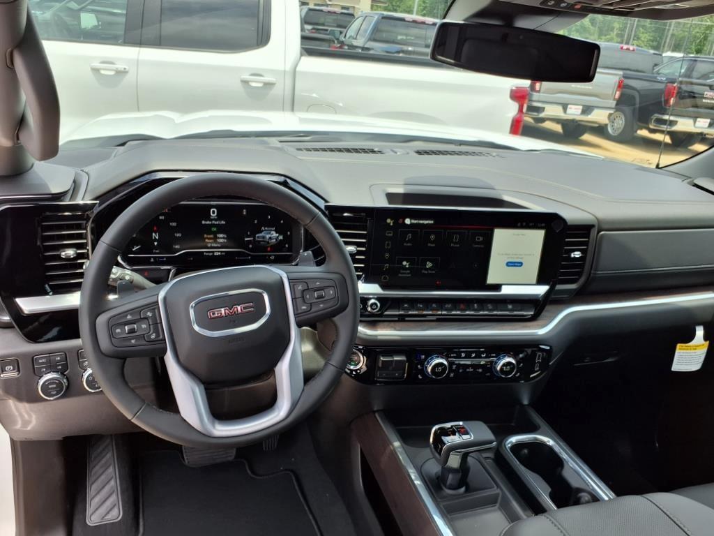 new 2025 GMC Sierra 1500 car, priced at $55,775
