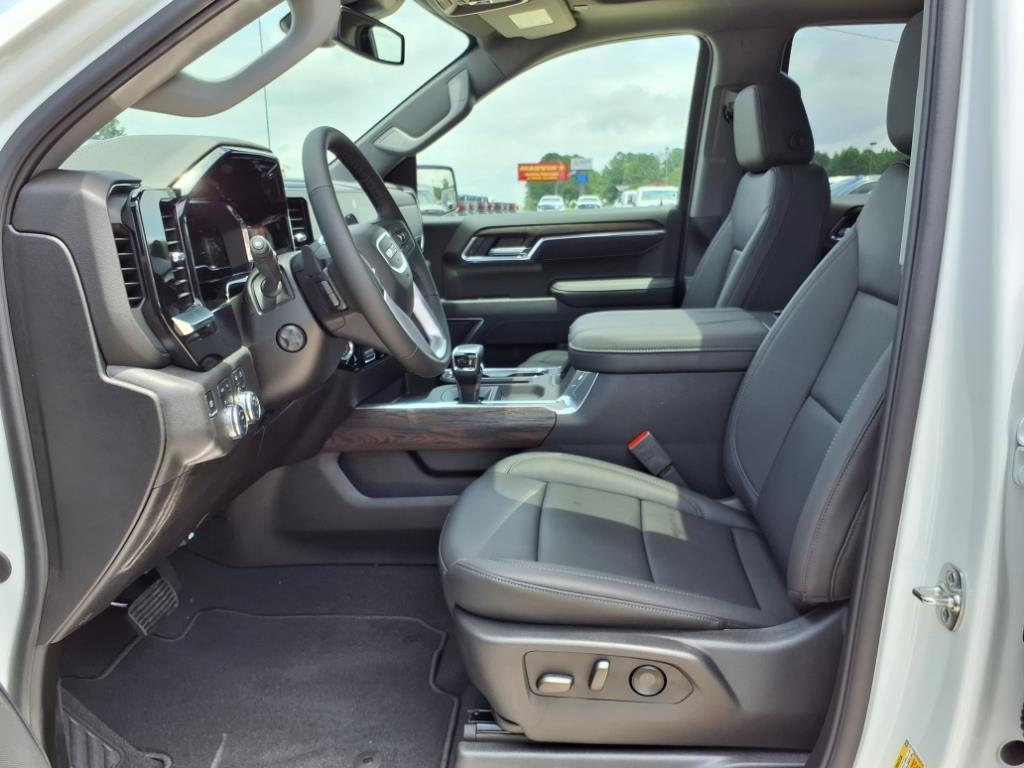 new 2025 GMC Sierra 1500 car, priced at $55,775