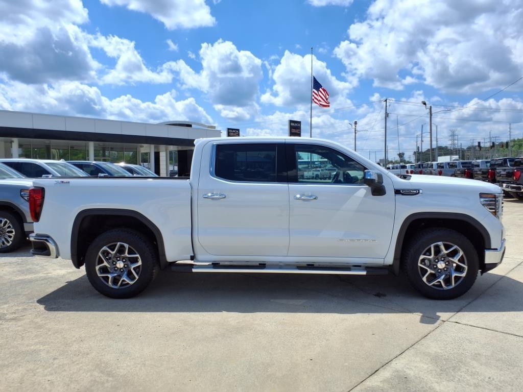 new 2025 GMC Sierra 1500 car, priced at $55,575