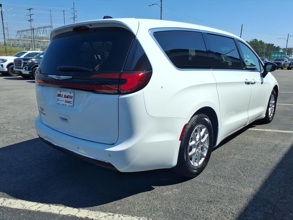 used 2024 Chrysler Pacifica car, priced at $30,988