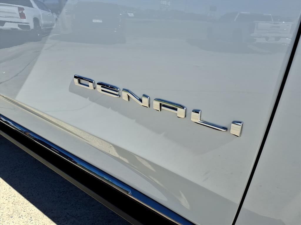 used 2023 GMC Yukon XL car, priced at $68,987