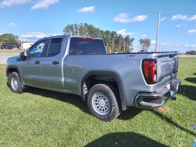 new 2025 GMC Sierra 1500 car, priced at $47,425