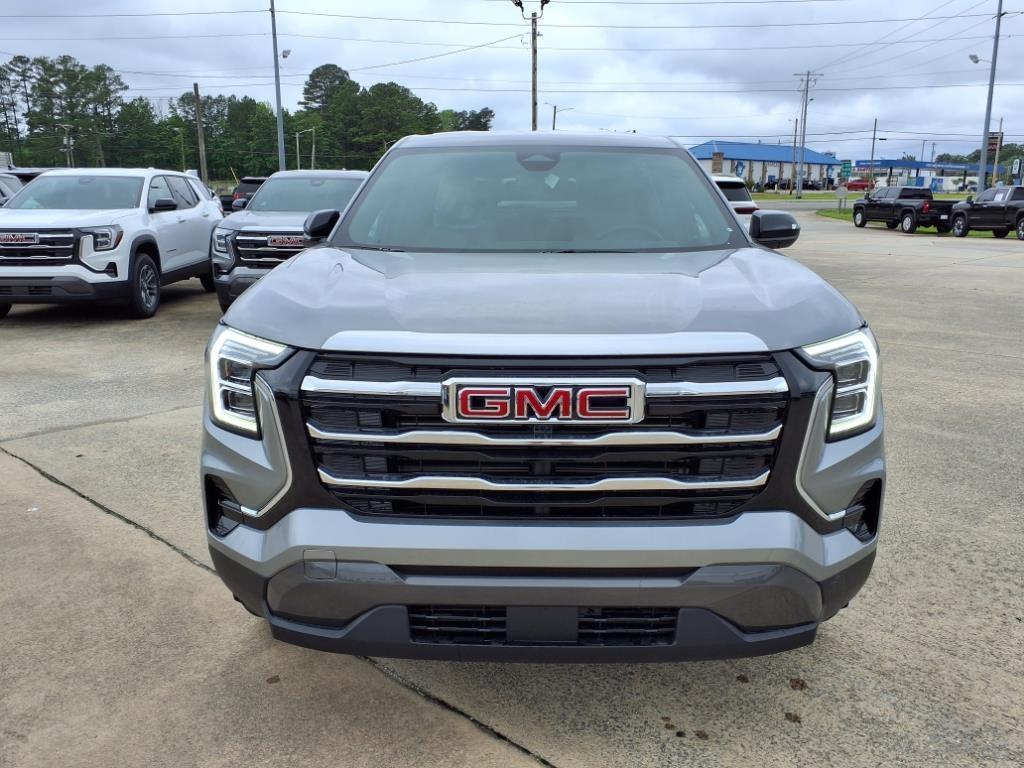 new 2025 GMC Terrain car, priced at $32,140