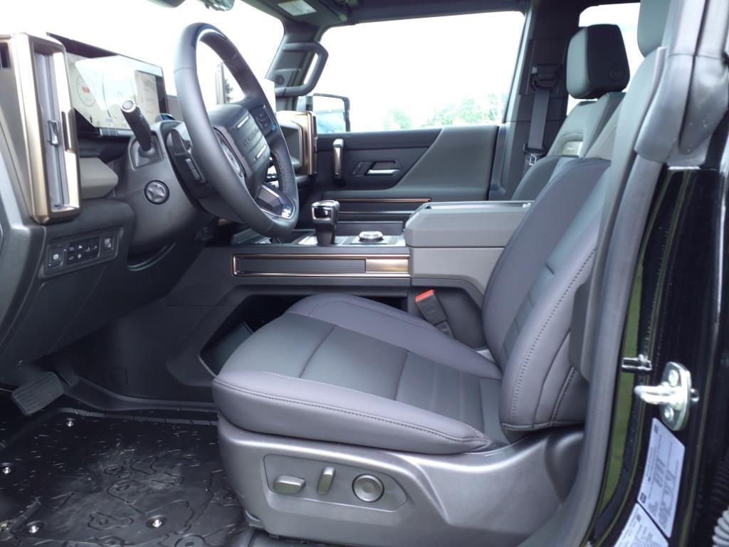 new 2024 GMC HUMMER EV Pickup car