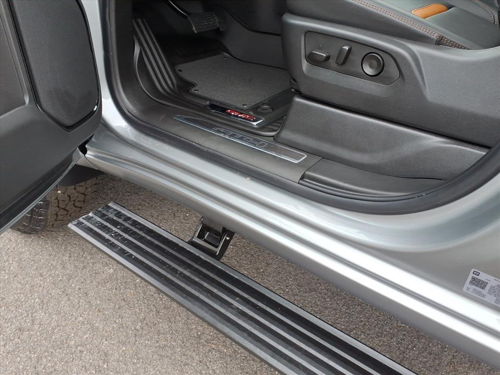 new 2025 GMC Sierra 2500 car, priced at $81,255