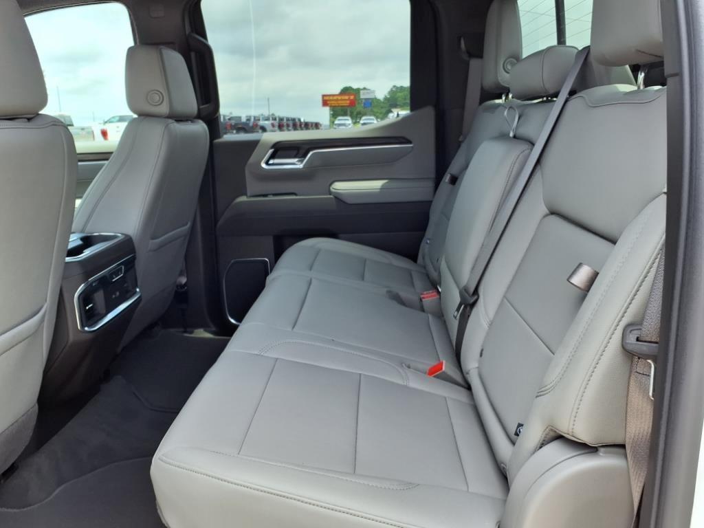 new 2025 GMC Sierra 1500 car, priced at $55,275