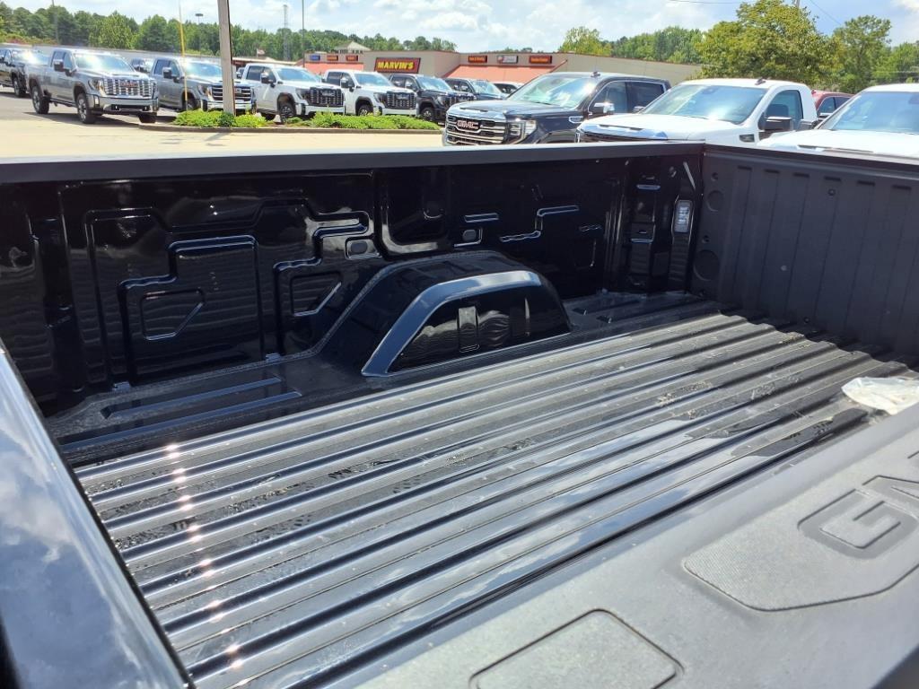 new 2025 GMC Sierra 1500 car, priced at $36,425