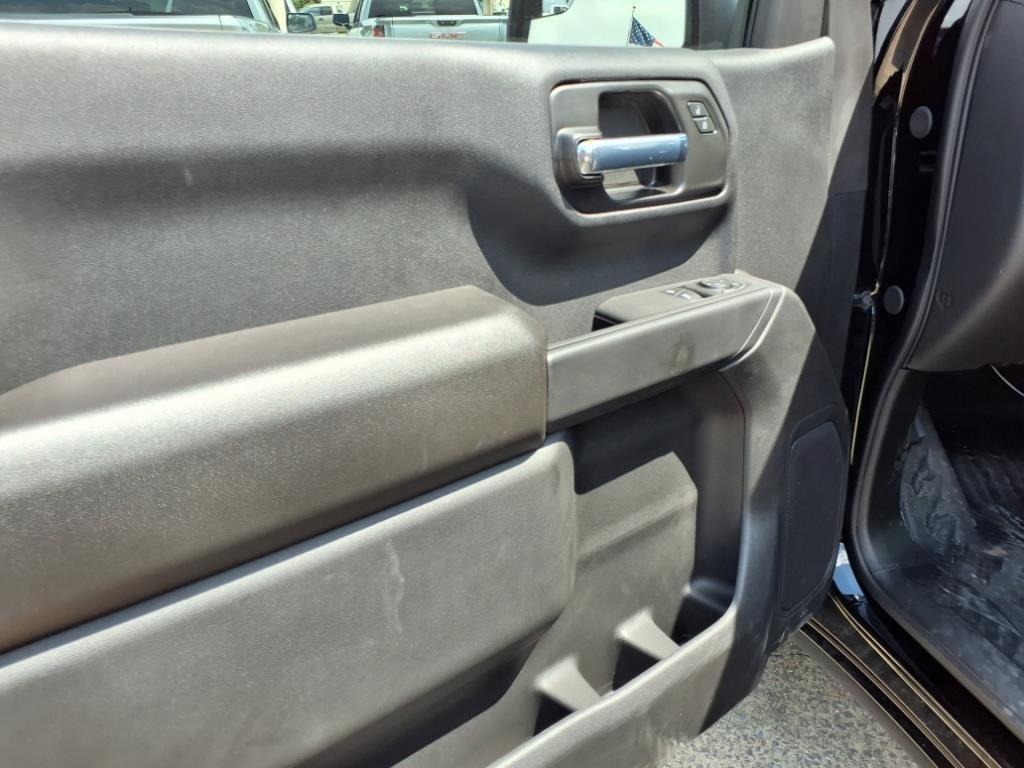 new 2025 GMC Sierra 1500 car, priced at $36,425