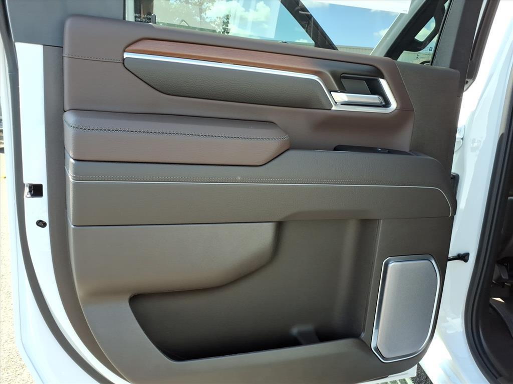 new 2026 GMC Sierra 2500 car, priced at $85,699