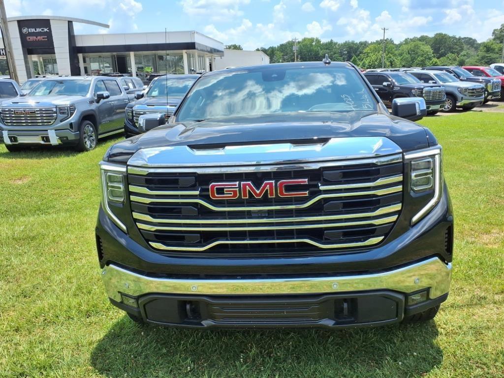 new 2025 GMC Sierra 1500 car, priced at $56,560