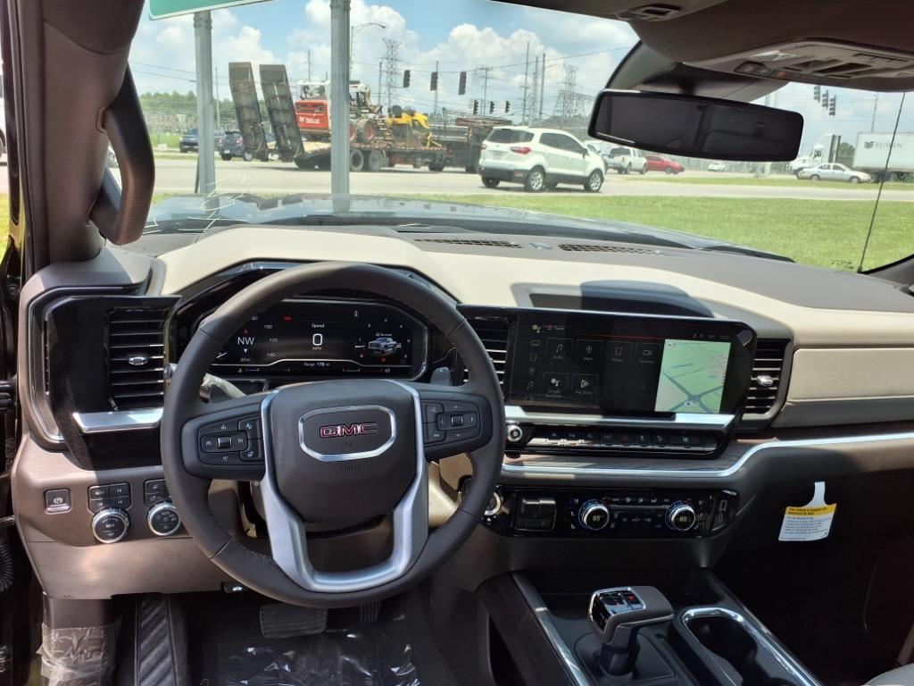 new 2025 GMC Sierra 1500 car, priced at $56,560
