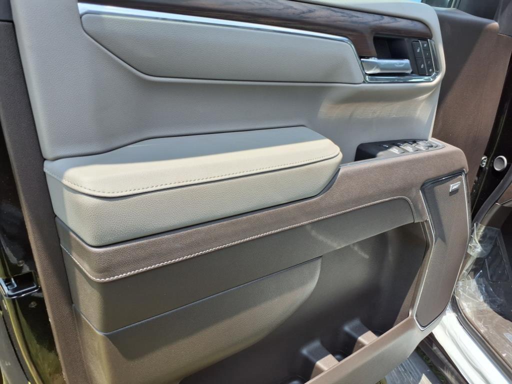 new 2025 GMC Sierra 1500 car, priced at $56,560