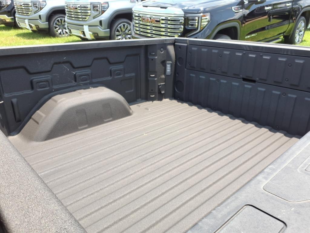 new 2025 GMC Sierra 1500 car, priced at $56,560