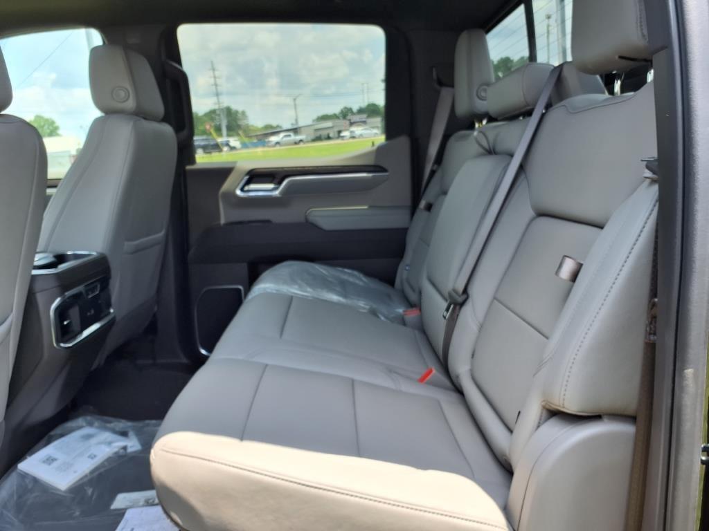 new 2025 GMC Sierra 1500 car, priced at $56,560