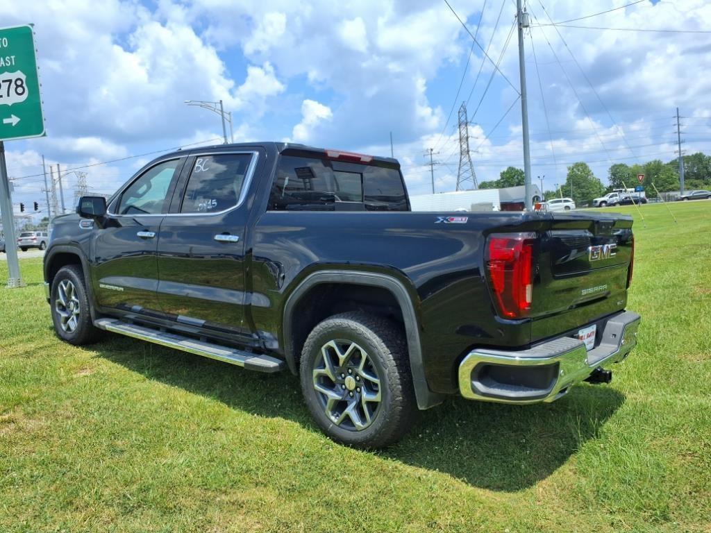 new 2025 GMC Sierra 1500 car, priced at $56,560