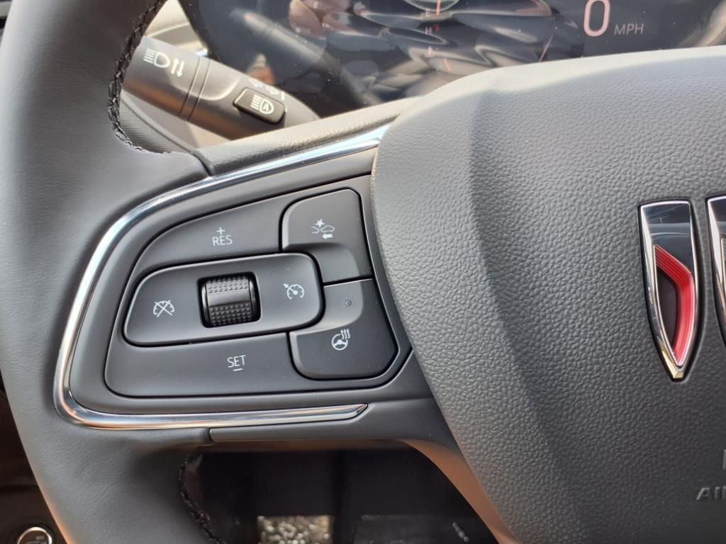 new 2025 Buick Envista car, priced at $29,740