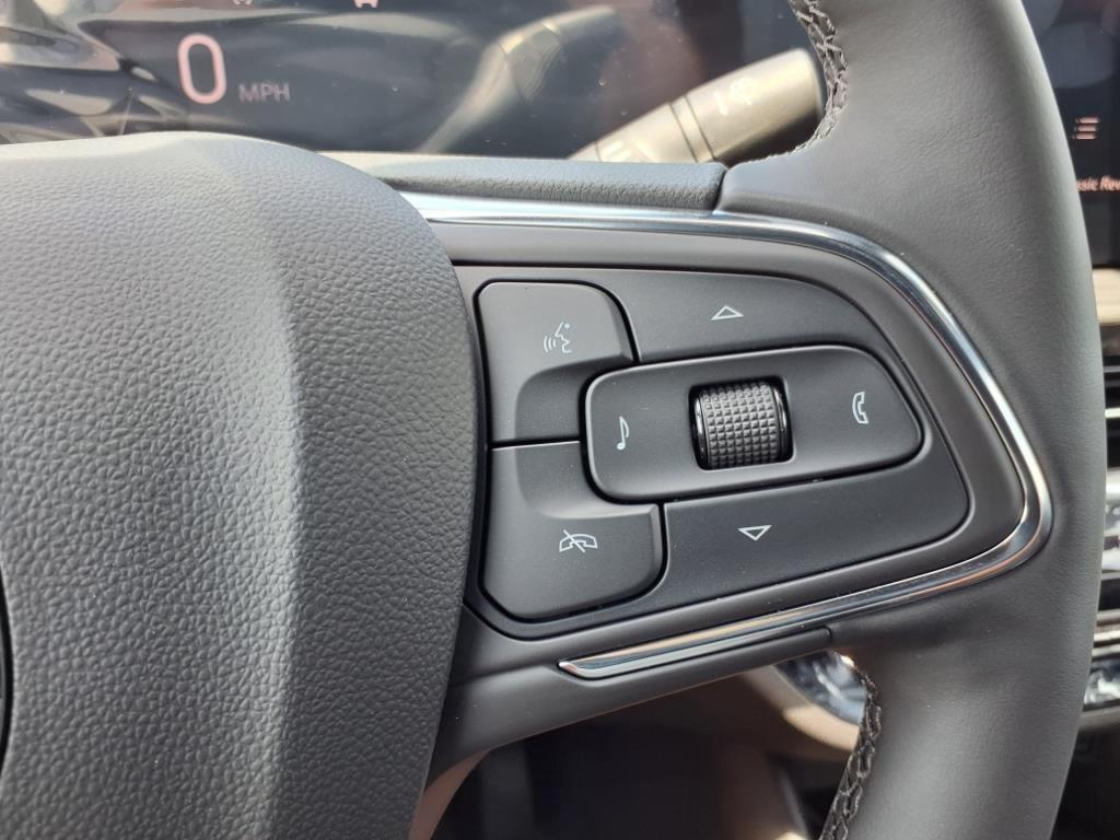 new 2025 Buick Envista car, priced at $29,740