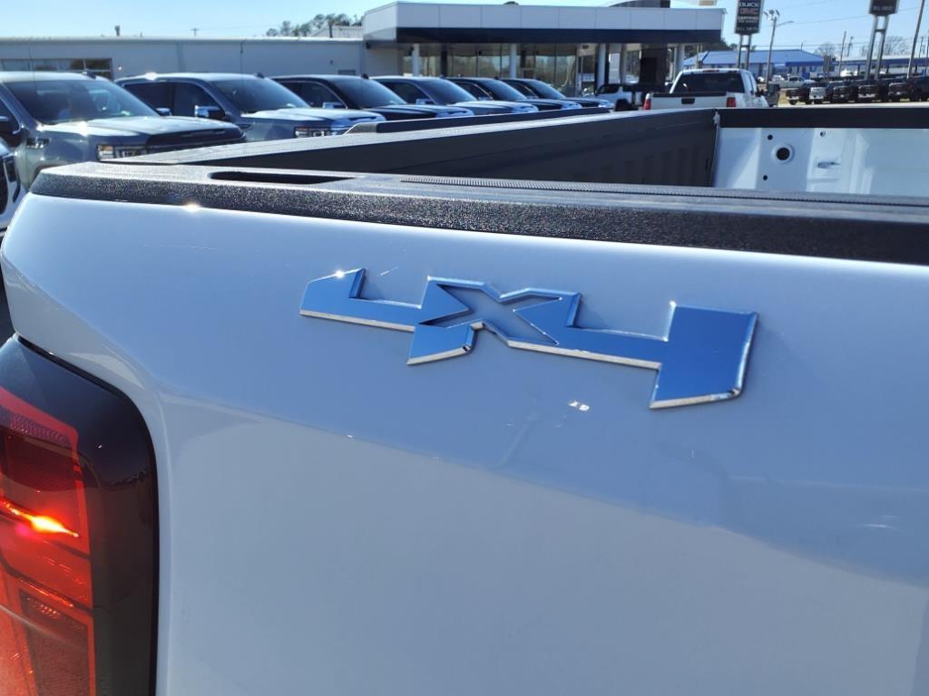 new 2025 GMC Sierra 1500 car, priced at $34,655