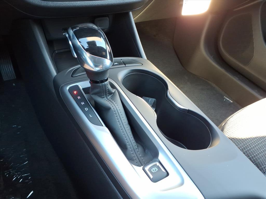 new 2025 Buick Envista car