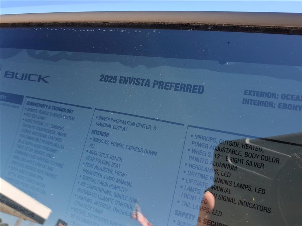 new 2025 Buick Envista car