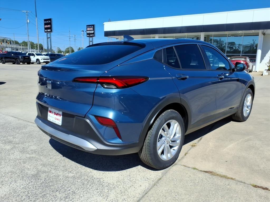 new 2025 Buick Envista car