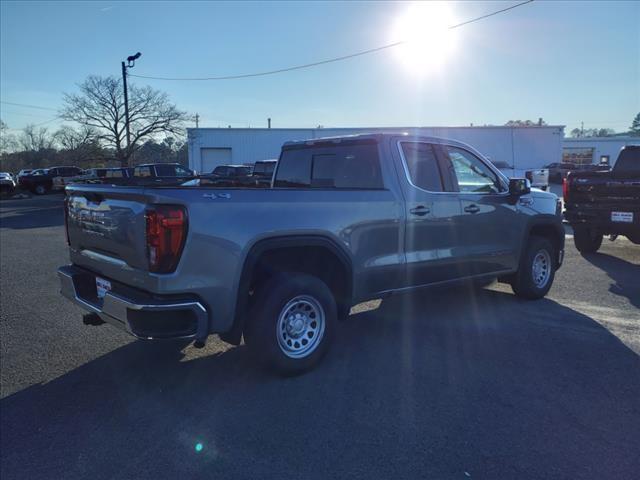 new 2025 GMC Sierra 1500 car, priced at $46,290