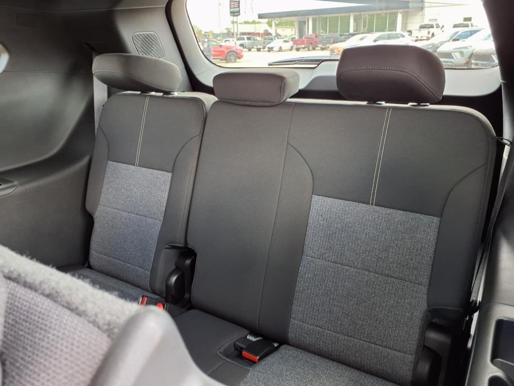 new 2025 GMC Acadia car, priced at $42,595
