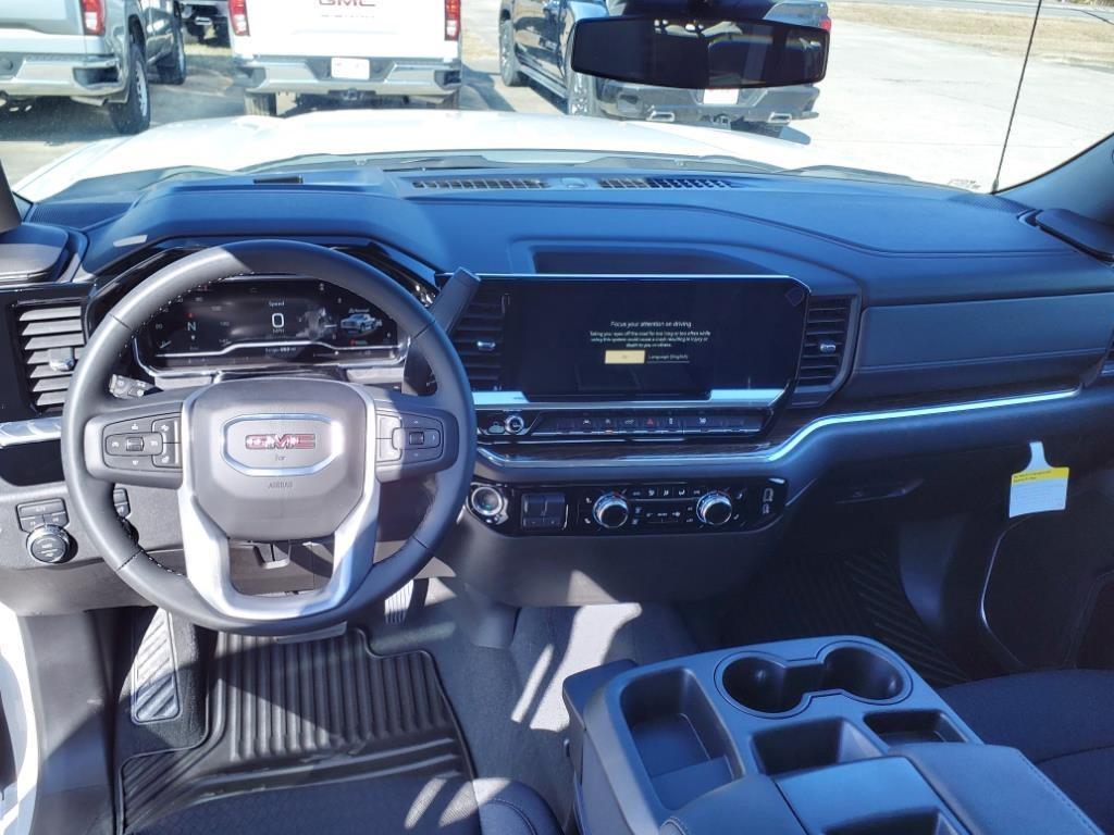 new 2025 GMC Sierra 1500 car, priced at $45,295