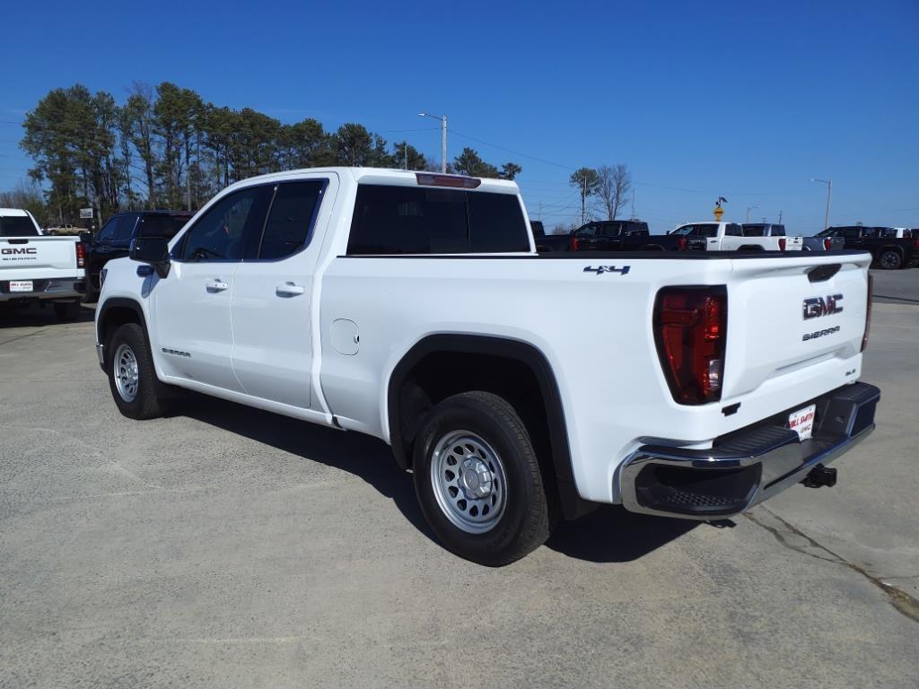 new 2025 GMC Sierra 1500 car, priced at $45,295