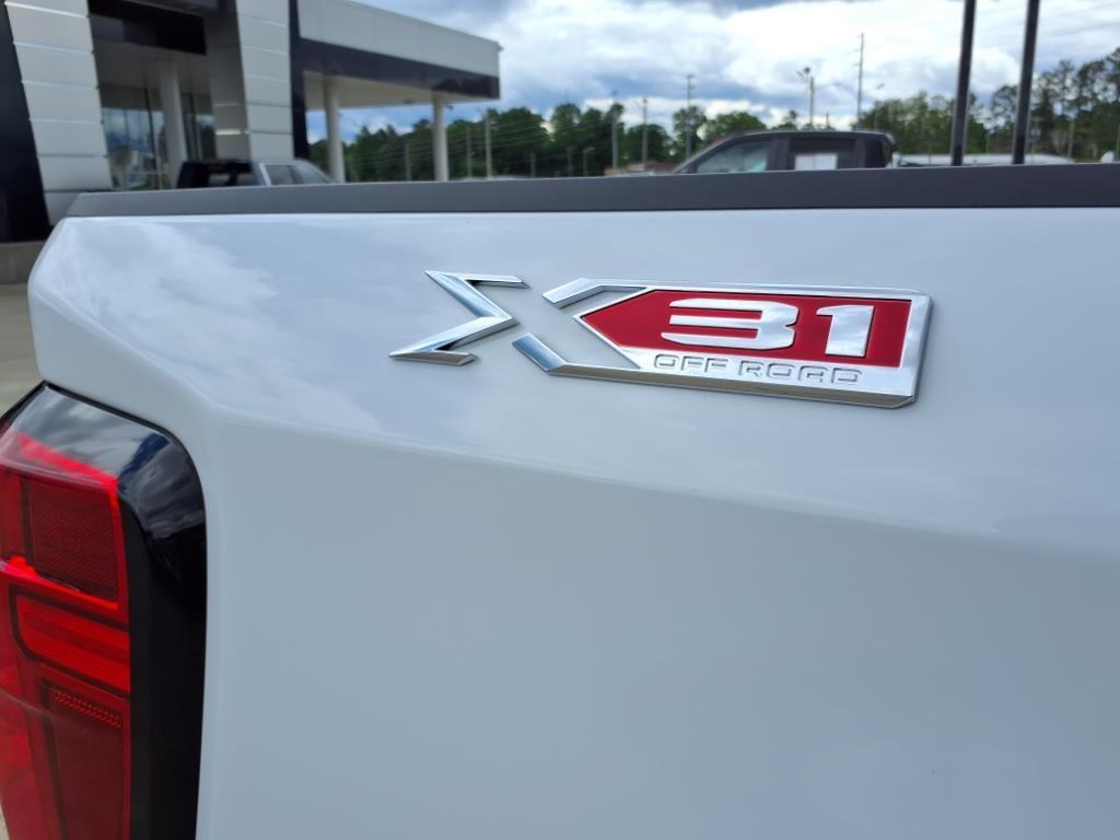 new 2025 GMC Sierra 1500 car, priced at $58,565
