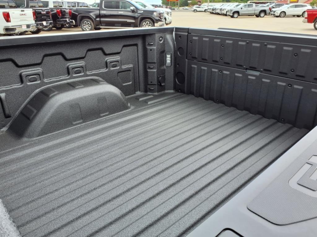 new 2025 GMC Sierra 1500 car, priced at $58,565