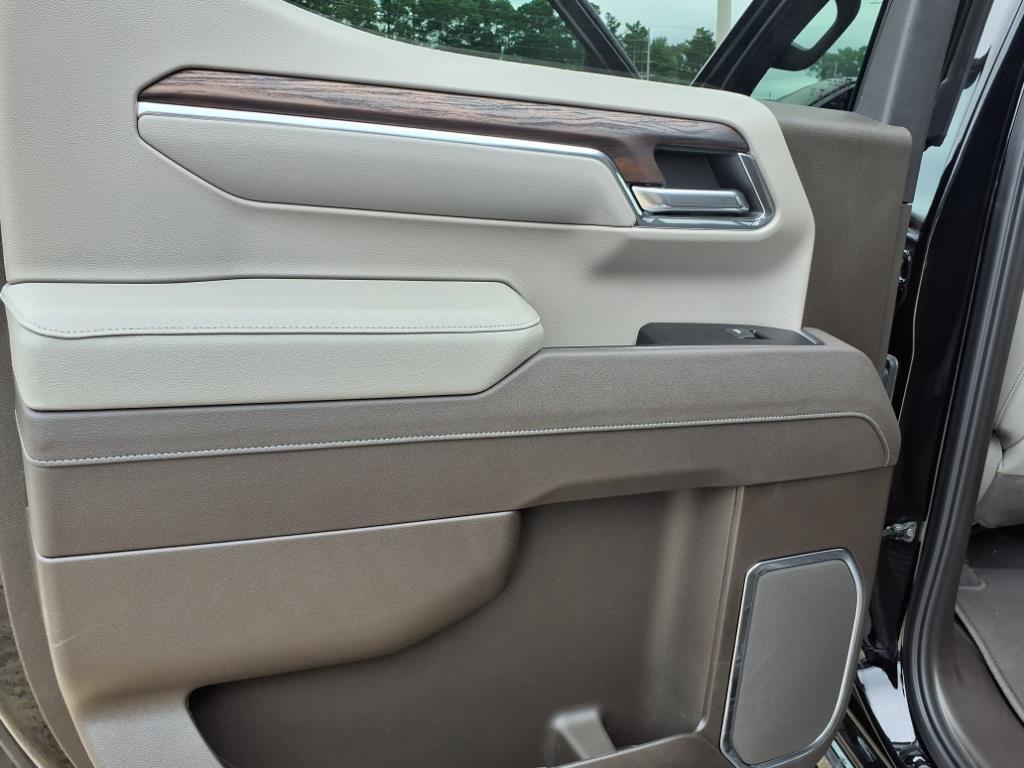 new 2025 GMC Sierra 1500 car, priced at $58,060