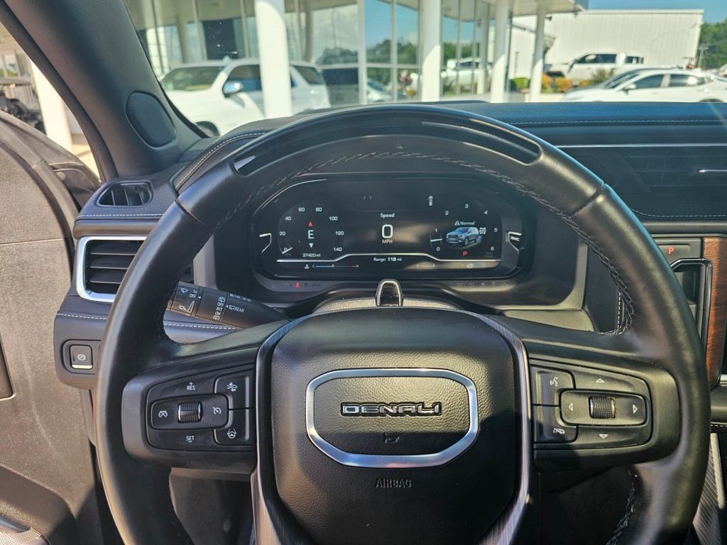 used 2024 GMC Yukon car, priced at $84,997