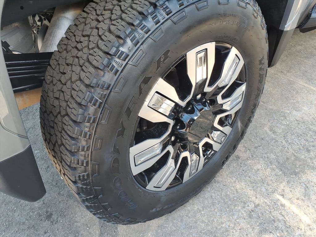 used 2024 GMC Sierra 2500 car, priced at $69,987