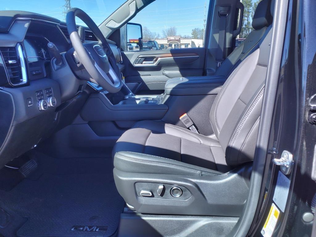 new 2025 GMC Sierra 2500 car, priced at $83,715