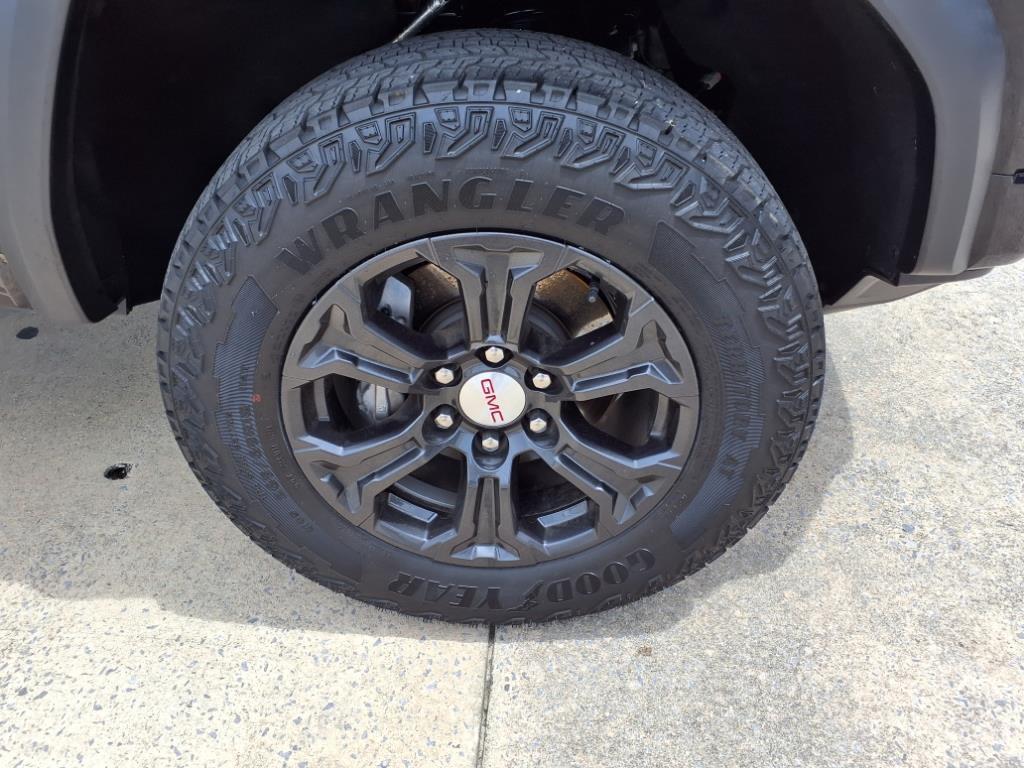 used 2023 GMC Canyon car, priced at $35,987