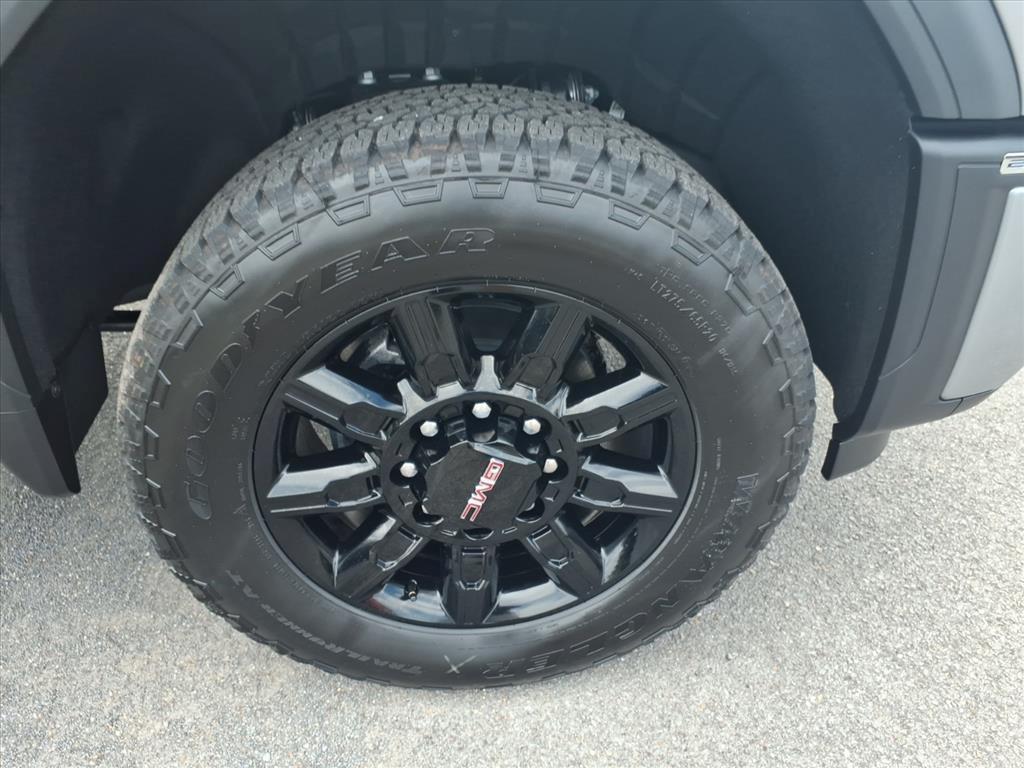 new 2026 GMC Sierra 2500 car, priced at $84,199