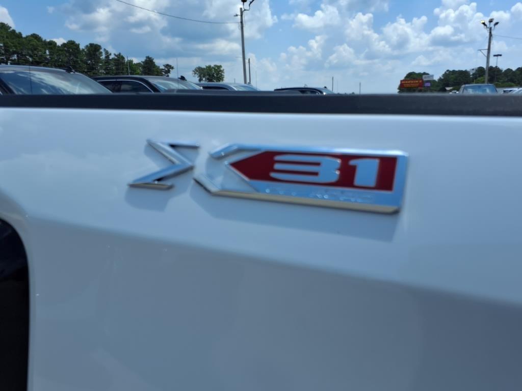 new 2025 GMC Sierra 1500 car, priced at $58,065