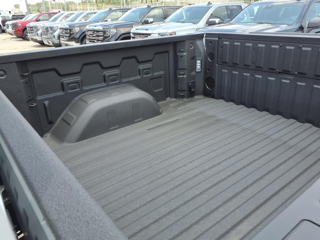 new 2025 GMC Sierra 1500 car, priced at $58,065