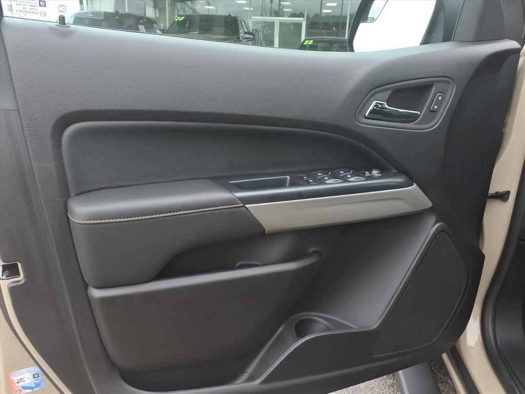 used 2021 GMC Canyon car, priced at $30,250