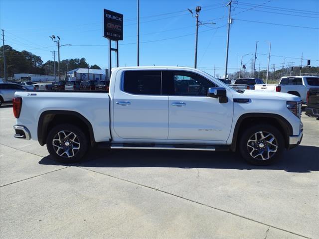 new 2025 GMC Sierra 1500 car, priced at $56,075