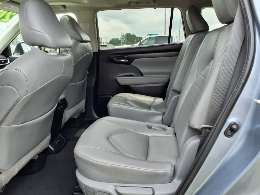 used 2020 Toyota Highlander car, priced at $27,987