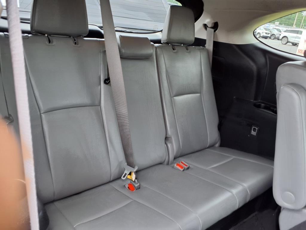 used 2020 Toyota Highlander car, priced at $27,987