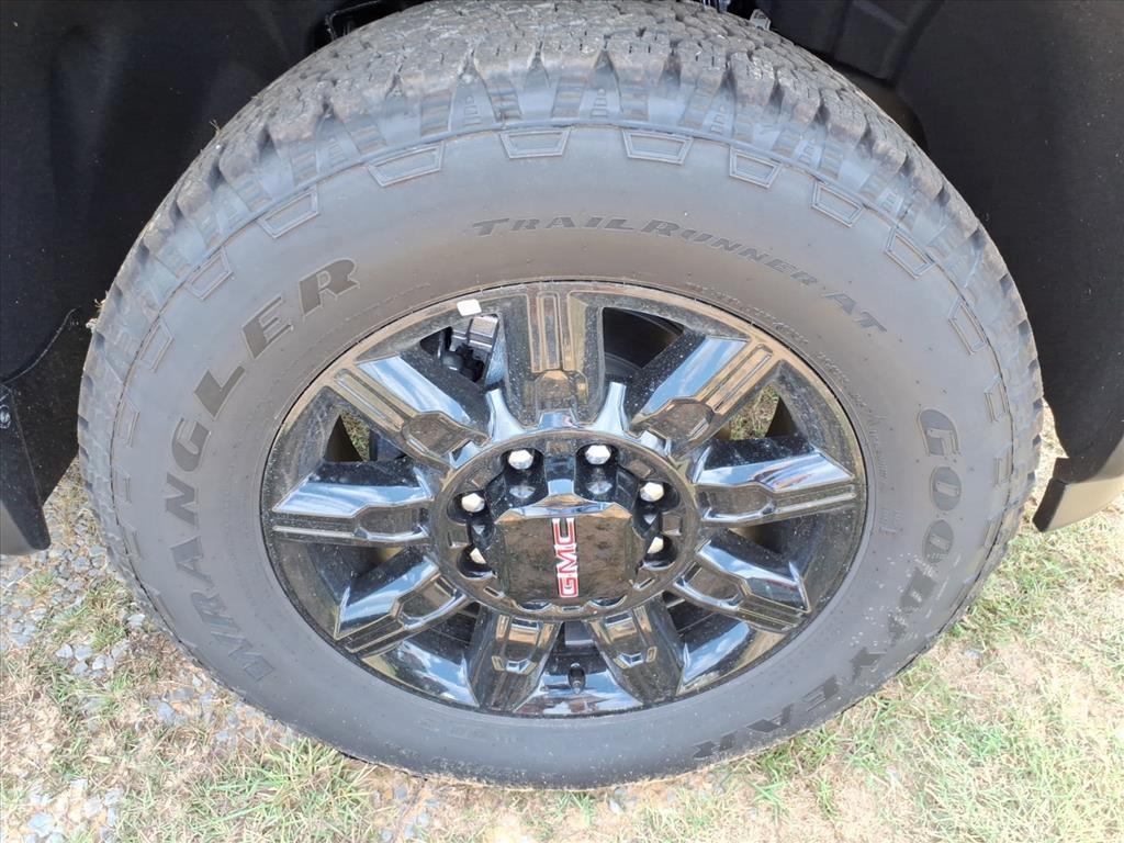 new 2025 GMC Sierra 2500 car, priced at $81,255