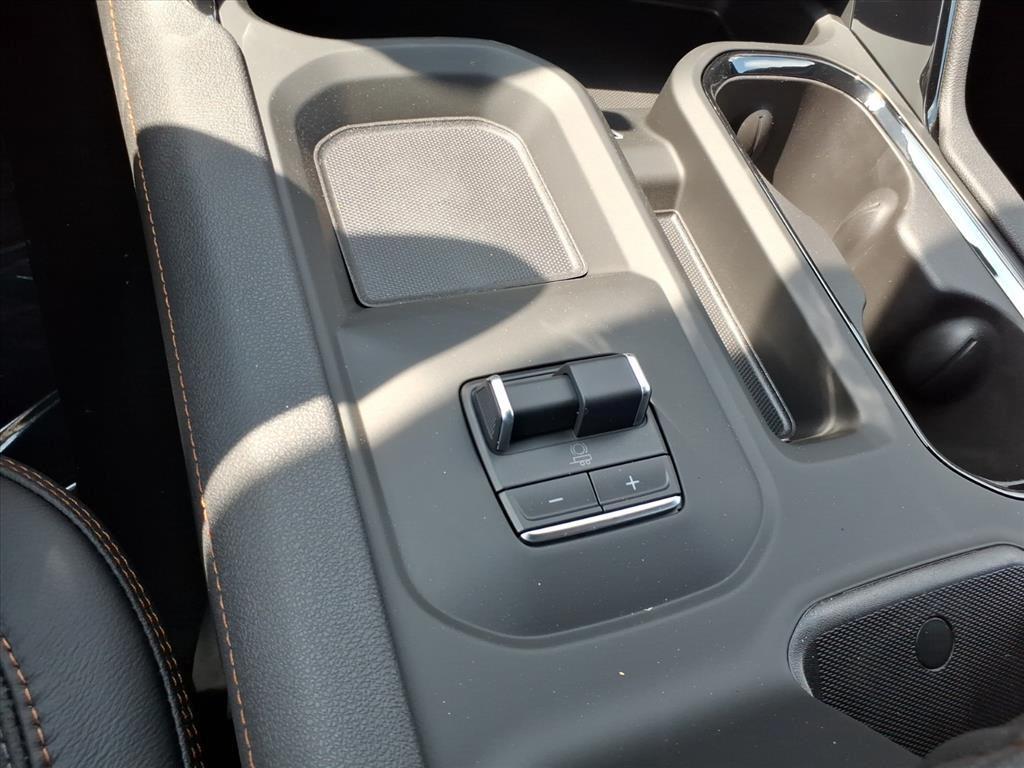 new 2025 GMC Sierra 2500 car, priced at $81,255