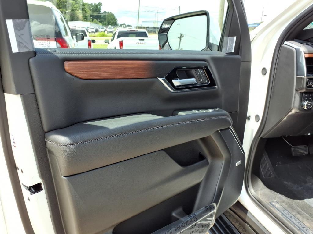 new 2025 GMC Yukon XL car, priced at $91,445